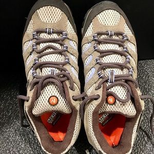 Merrell hiking shoes - never worn!